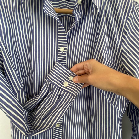 Banana Republic Non-Iron Fitted Button Down Top - Picture 3 of 4